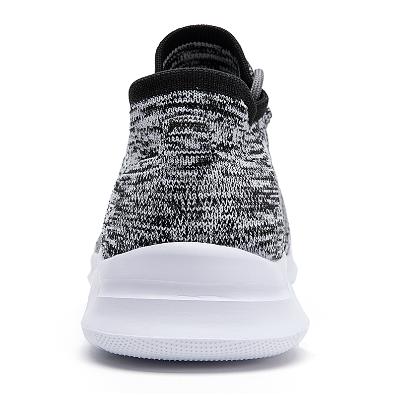 ស្បែកជើង Flyknit (1)